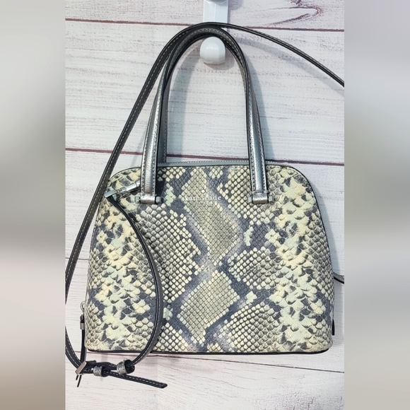 kate spade Handbags - NWOT Kate Spade ♠️ snakeskin print leather crossbody purse